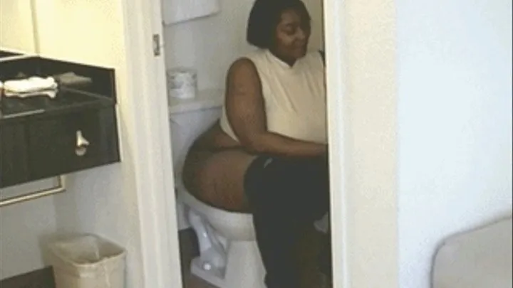 XRAWX (AUDIO) MSCOOKIE SUPA WEIGHT GAIN HUGE TITTIES PEEING PT. 3