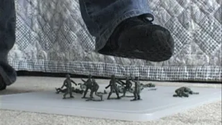 Giantess Sasha, Destroyer of Armies