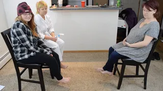 Amber, Dylan, and Rhea double footjob during foot smother