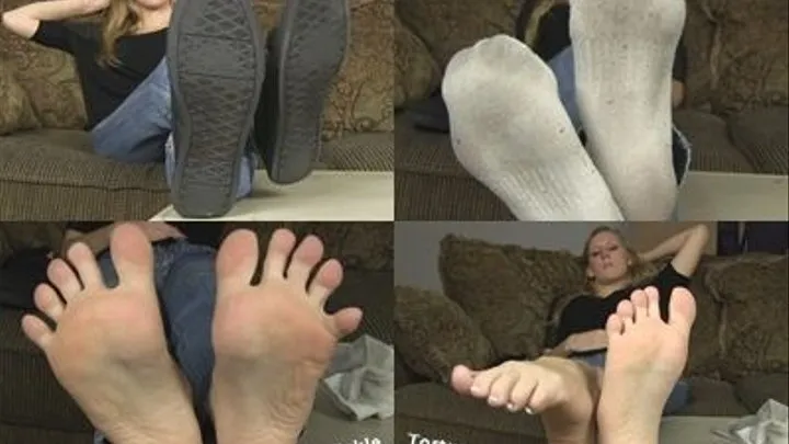 Gemma's Sweaty Socks & Feet