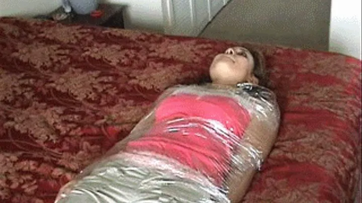 Summer Plastic Wrap Foot Tickle