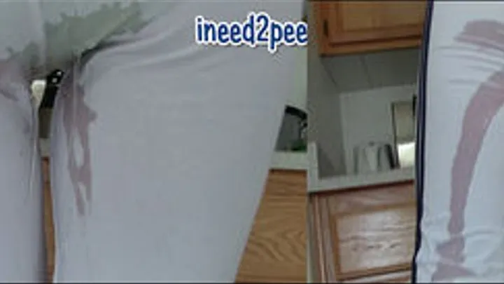 INEED2PEE - Candle pees white yoga pants VPL & gusher!