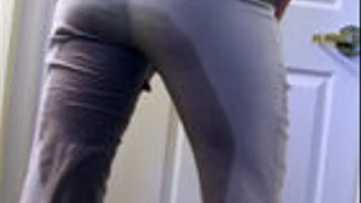 INEED2PEE - Briella can't wait & pees her tight pants