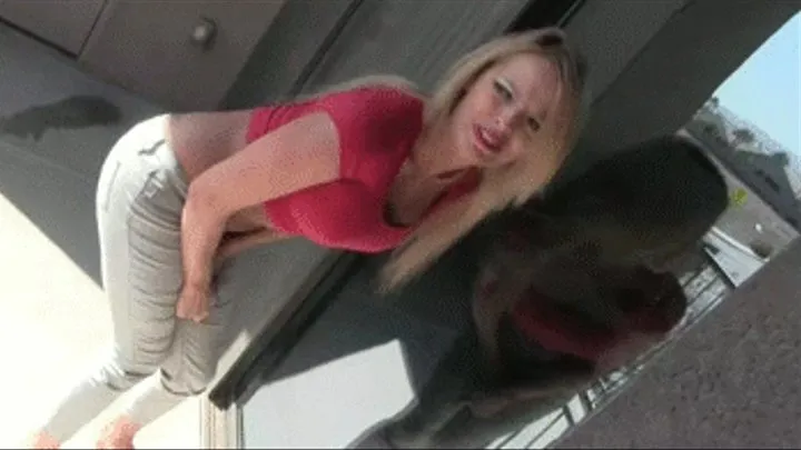 INEED2PEE IPOD Bella Locked Out AGAIN & Pissing her tight jeans