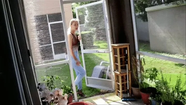 INEED2PEE Vika Locked Out Wetting Skintight Jeans