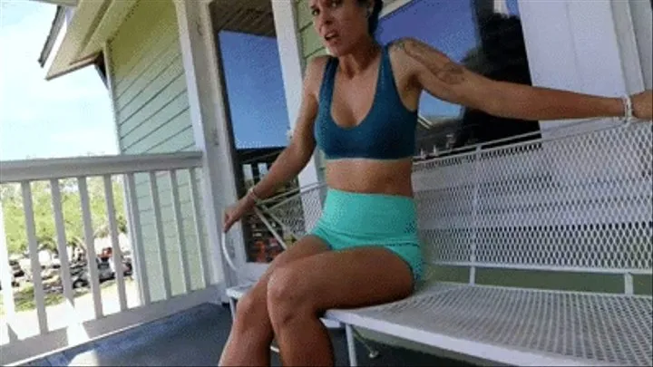 INEED2PEE Sunshine balcony stuck and pissing booty shorts