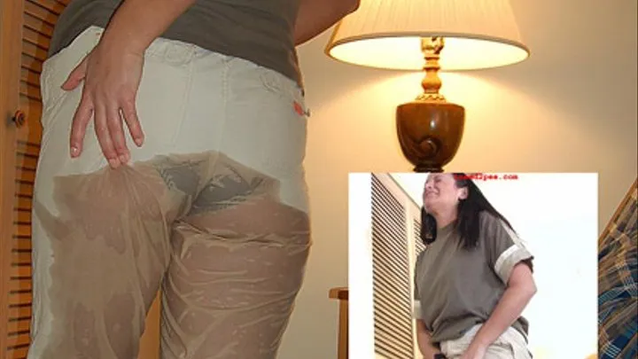 Ineed2pee Sara wet her pants in fear fright, female desperation to pee video