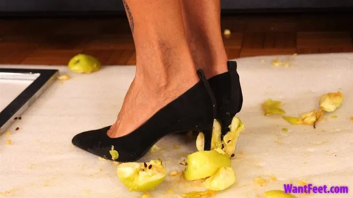 High Heels Apple Crush