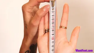 Measuring Up Hands - Size Comparison