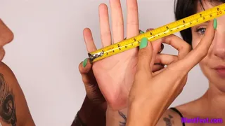 Hands Measuring