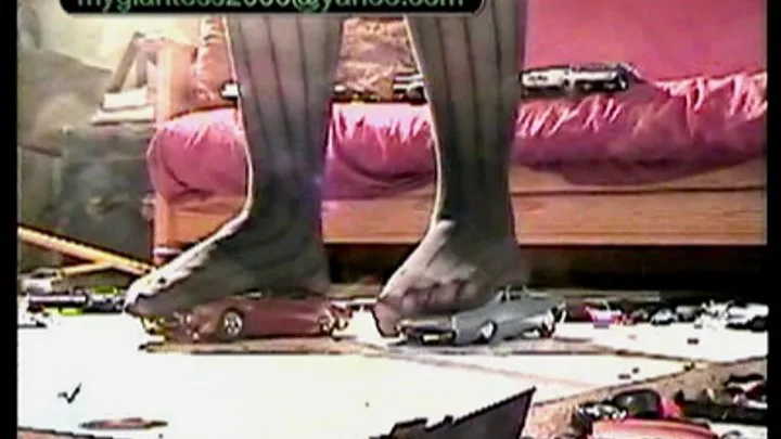 Stomp Session XXX . Giantess Sandrha. Cars 16 & 17 B