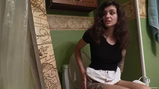 Longing To Pee - Ramona Vixen