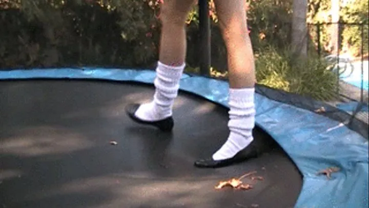 Hooter sox shoeplay ~ Trampoline