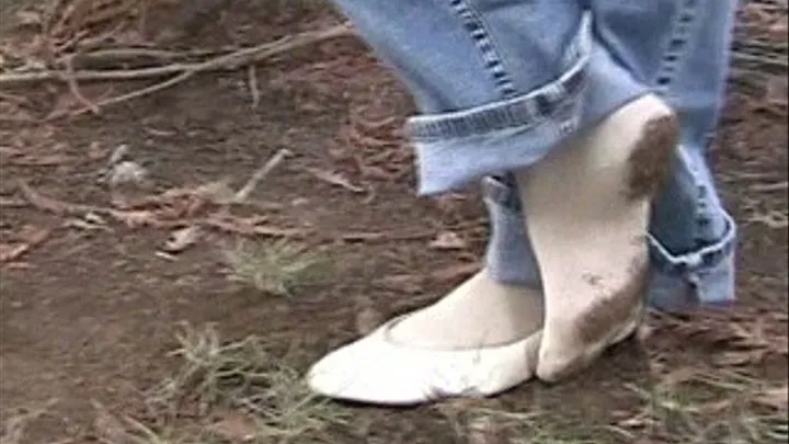 Jeans, beige ballet flats & bobby sox - Shoe loss on grass & dirty sox