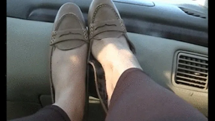 Crushed heel and lots of toes ~ Dashboard shoeplay