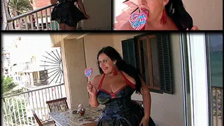 Your Busty Latex Slut in the Kitchen - Private Latex Blowjob & Handjob - Cum on my Tits // SHORT VERSION (DVD Qualtiy - x 576)