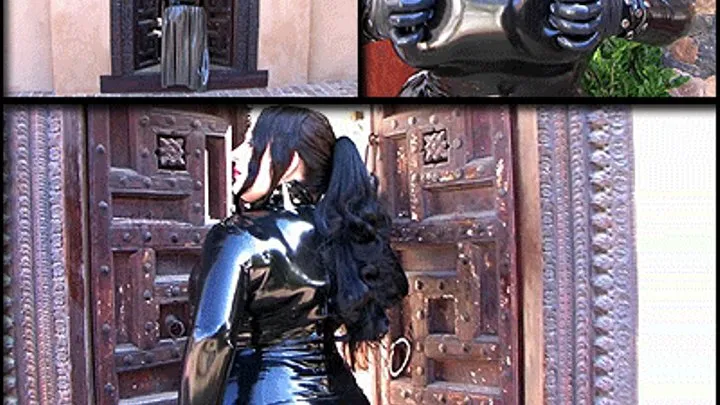 The Glamour Diva in the Castle Garden - Blowjob & Handjob with Latex Gloves - Cum in my Mouth