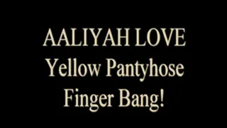 Aaliyah Love Fingers Her Pussy!