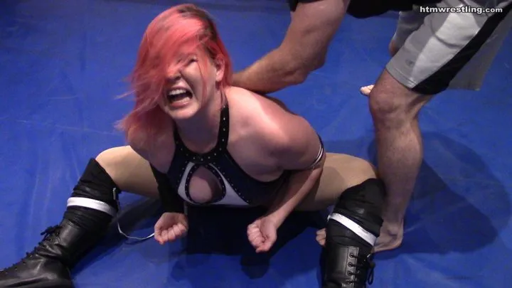 Aria Blake vs Duncan Mixed Wrestling ( HD)