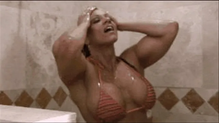 Laurie Muscular Calves Show In The Shower