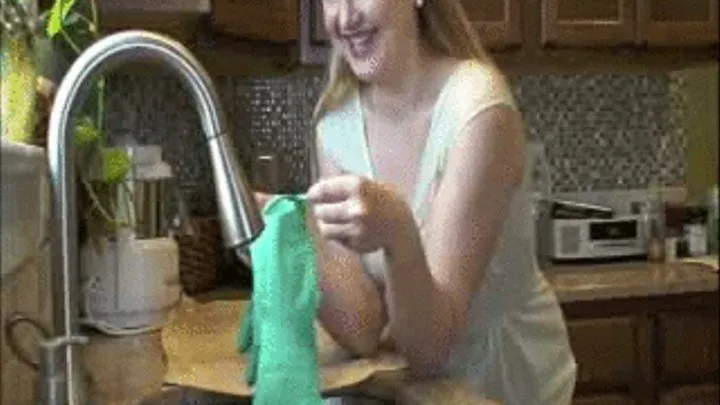 rubber glove dirty dish cleaning housewife.