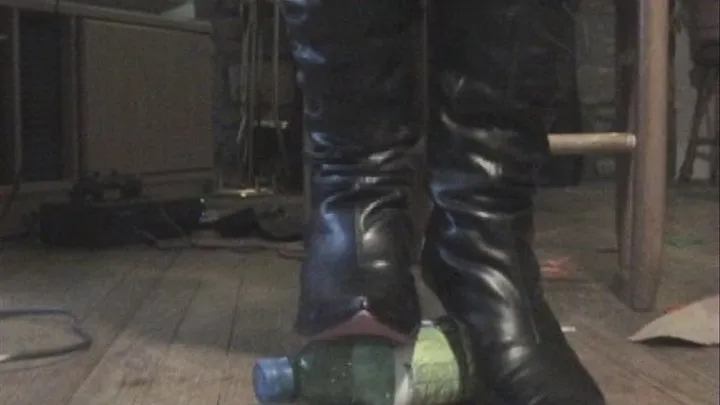 BLACK HIGH HEEL BOOT STOMPING