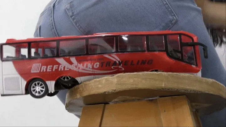 Julieta Crushes Red Refreshing Travel Bus