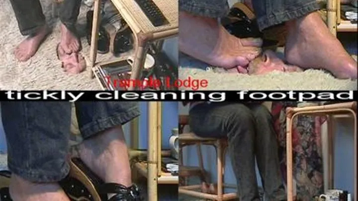 tickly cleaning footpad