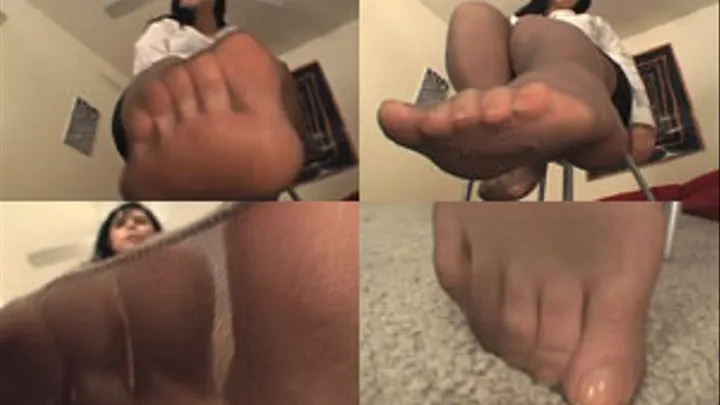 Pantyhose Foot Lick POV