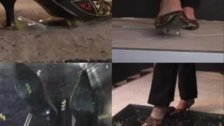 Lee's slip-on pumps