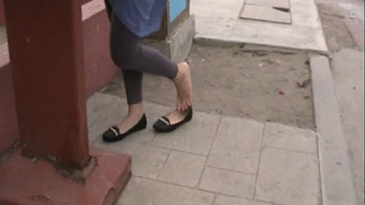 Black flats & chain barefoot @ phone & bus stop