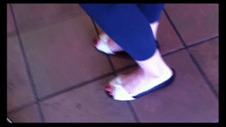 Peep toe flats barefoot @ Starbucks waiting in line