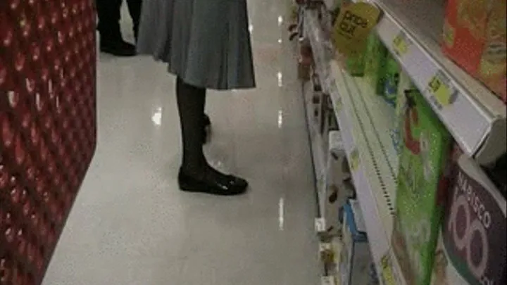 Shoeplay grocery shopping ~ nylons & flats