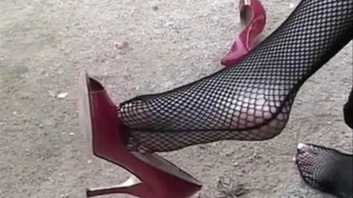 Fishnets & red patent peep toes heel - Shoeplay