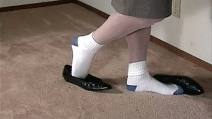 Shoeplay with black flats and RHT socks