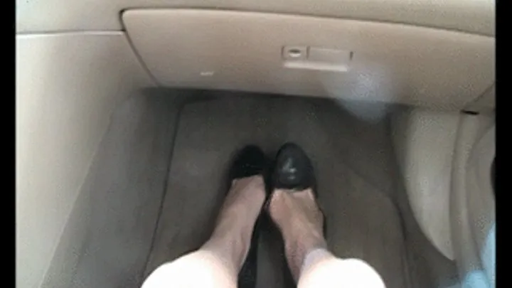 Black penny loafers ~ Toe play in the car