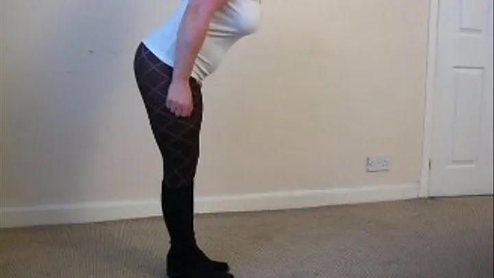 Girl in boots shows tits BROADBAND