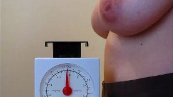 Tit weigh side view