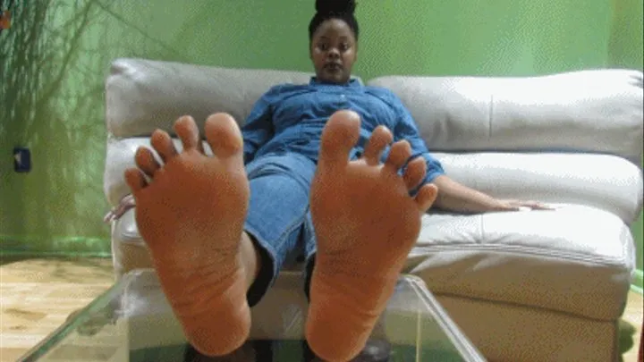 FUCK MY GIANT EBONY SOLES 4