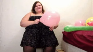 Pantyhose Balloon Squashing