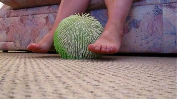 Feet ball