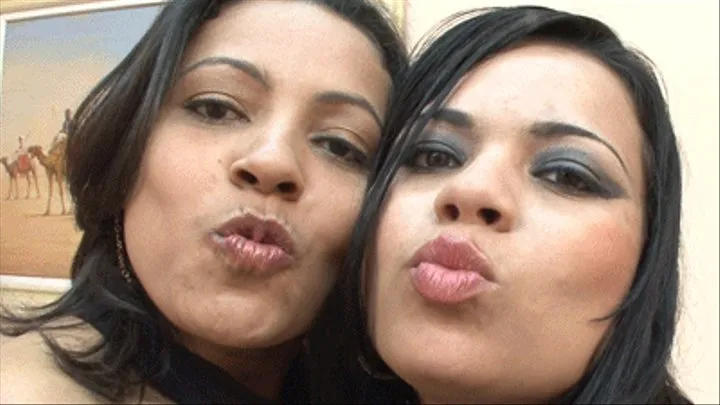 Hot Kisses with Piercing Agatha Martinez and Thays Monteiro ## NewMfx 2011 - Full Version