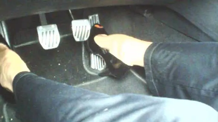 driving in her 5inch peep toe heels part2