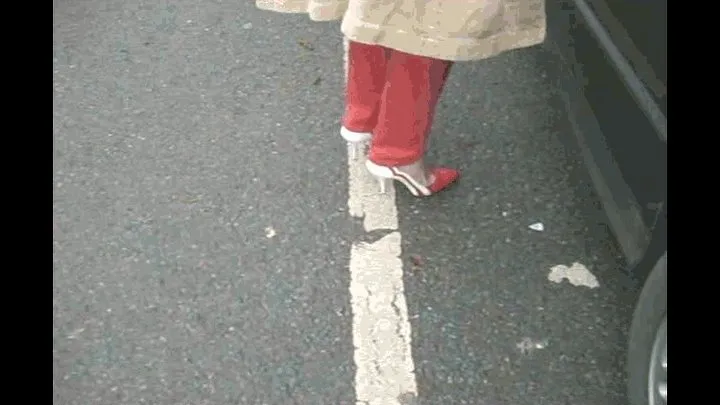 Sarah driving in her 4inch toe cleavage red &white high heels part2