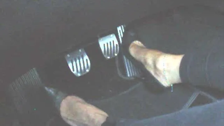 Driving in Toe cleavage heels part2