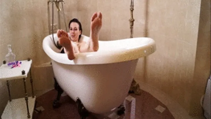 Worship Weronika Feet In Bathtub