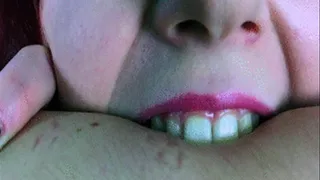 2 Clips - 2 Girls Bites - Mix