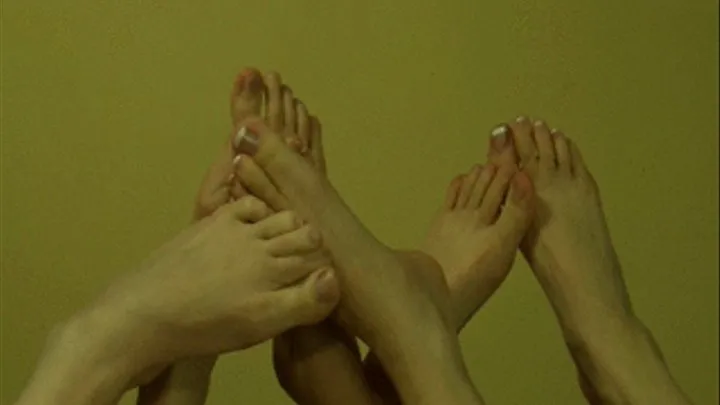 ff - 3 GIRLS PUPPET FEET TICKLE FIGHT