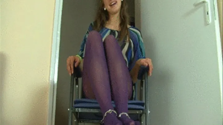 ff - m - UNDER PURPLE TIGHTS