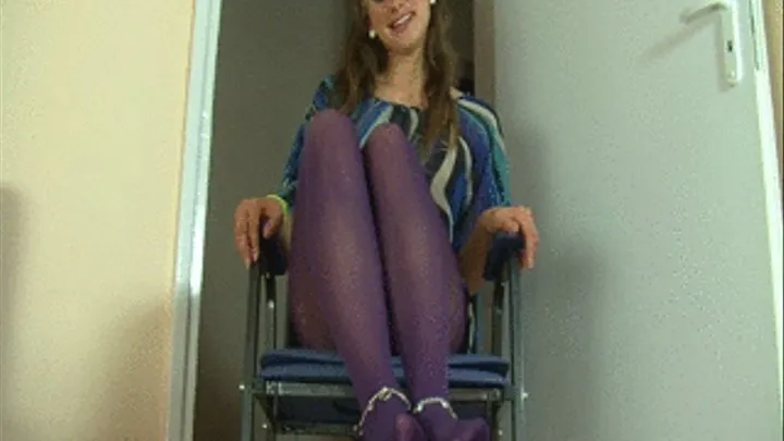 ff - m - UNDER PURPLE TIGHTS - 960x540